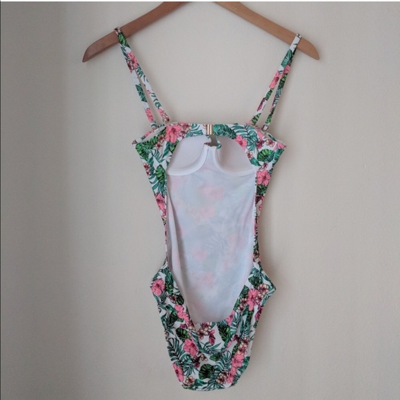 NWT TOPSHOP One Piece Bathing suit Size 4 Swimsuit - Picture 2 of 4